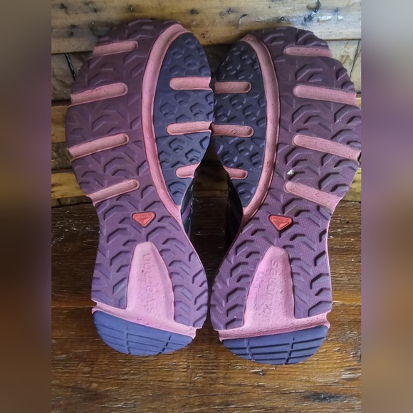 Salomon Size 7 - Picture 2 of 6